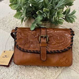 🌸Gorgeous Patricia Nash Torri Florence Crossbody NWT